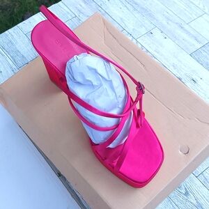 Hot pink Bilini heals